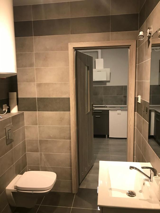 Apartment C18 *