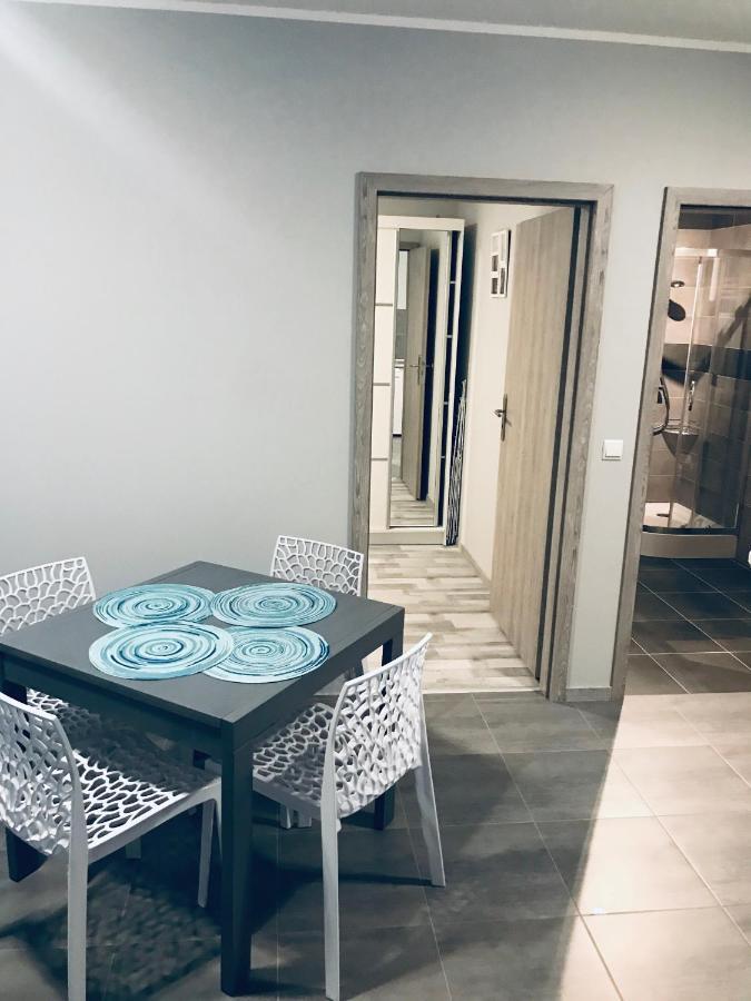 Apartment C18 *